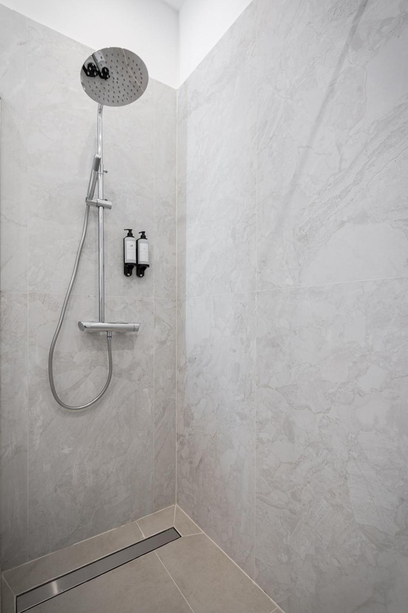 D54 Boutique Apartments Best Location By Bqa Budapest Extérieur photo